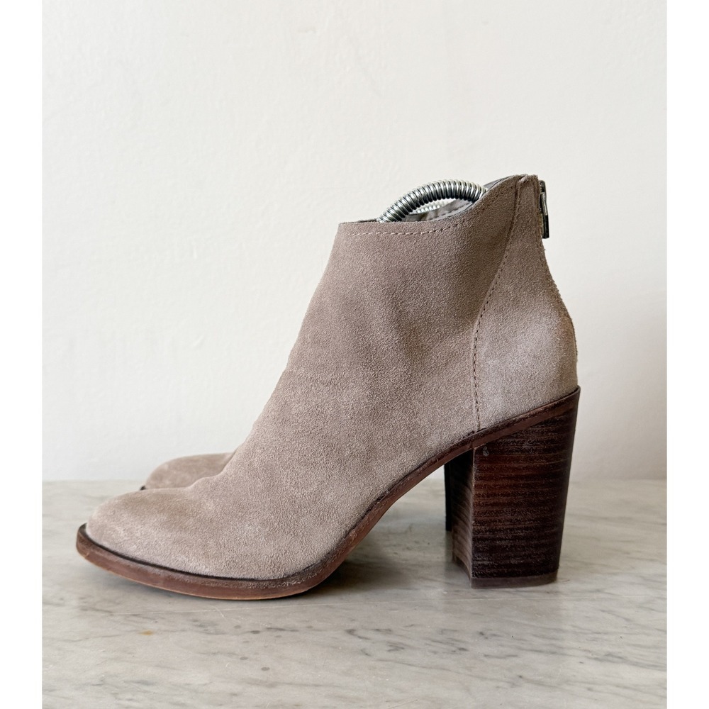 Dolce Vita Taupe Suede Ankle Boots Stacked Block Heel Booties Almond Toe 8.5